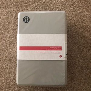Lululemon Uplifting Block